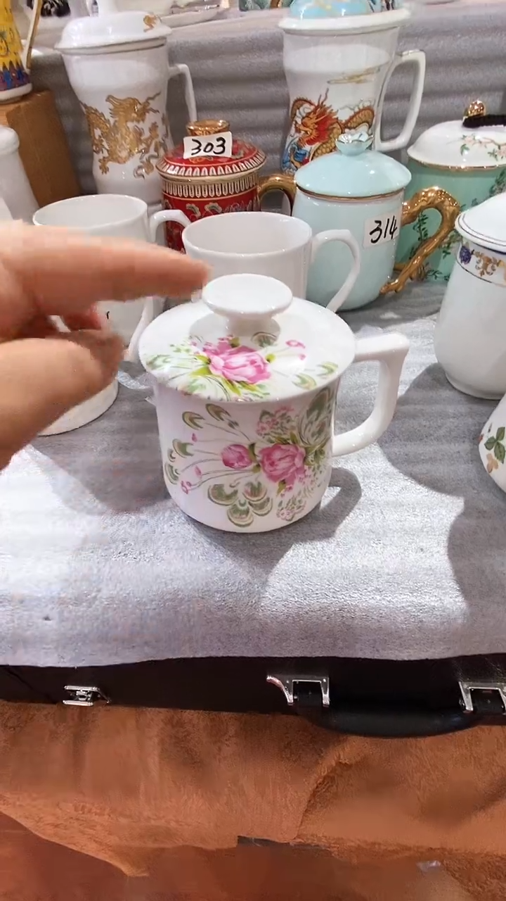 碗闪购商品  库存产品默认微瑕介意慎拍