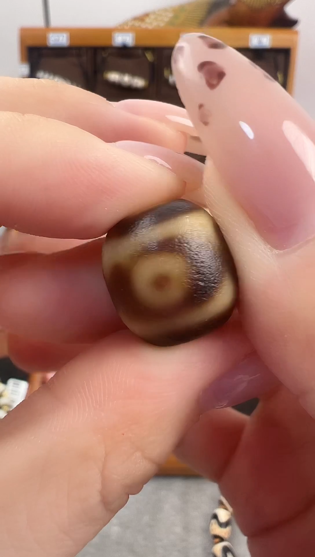 玛瑙/玉髓（覆膜）颈饰未镶嵌55.（微瑕）