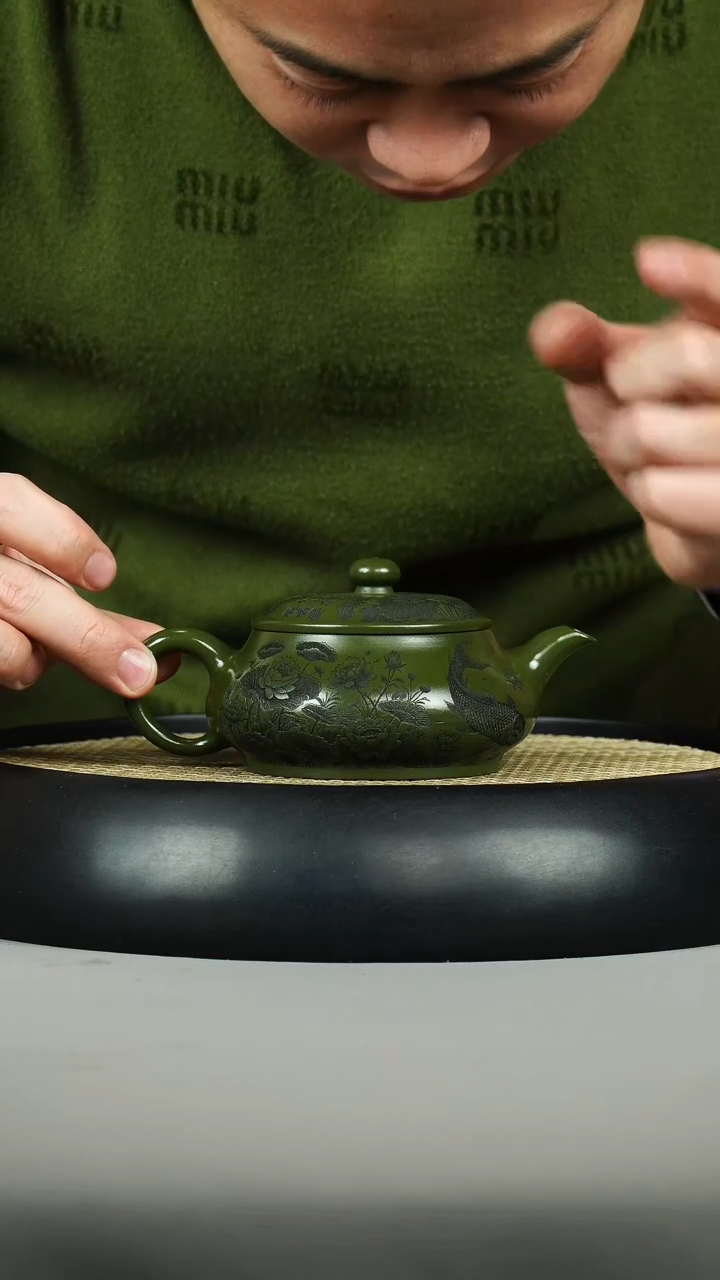 茶壶紫砂绿泥 明炉 刻绘河趣