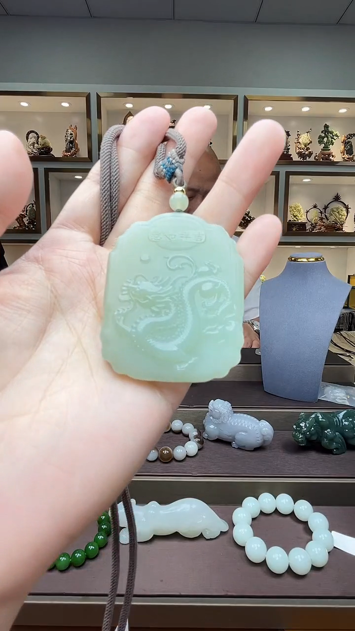 和田玉未镶嵌挂件双面苏