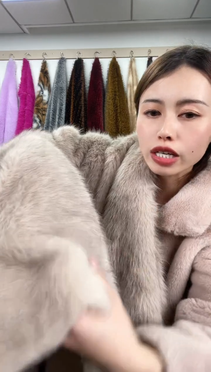 狐狸毛A177，尺寸1.8*2