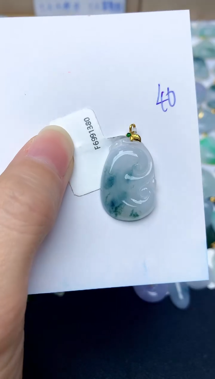 【闪购商品】翡翠颈饰18K金镶嵌40天然A货翡翠