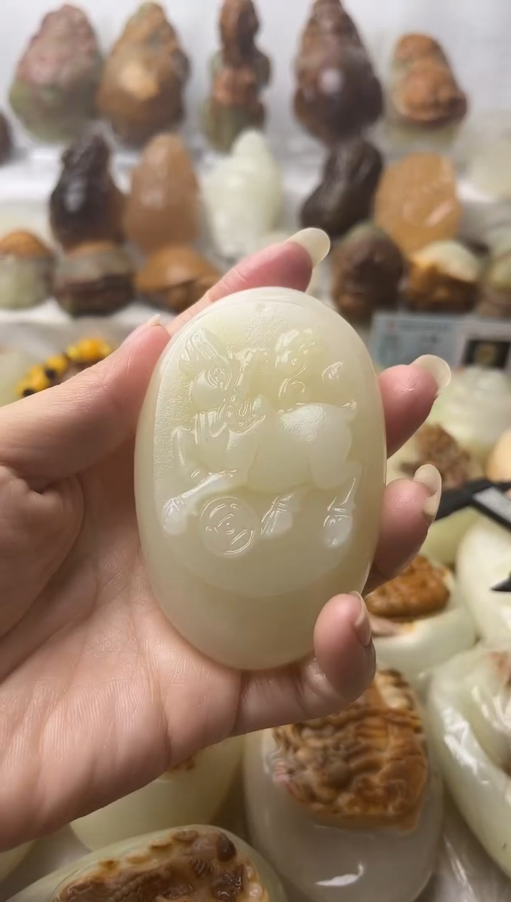 石材方解石手把摆件不退换牛