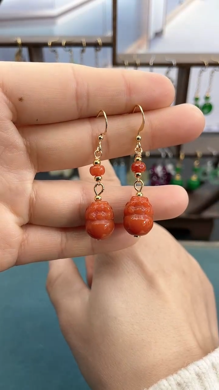 14K金镶嵌南红玛瑙耳饰红貔貅耳钩