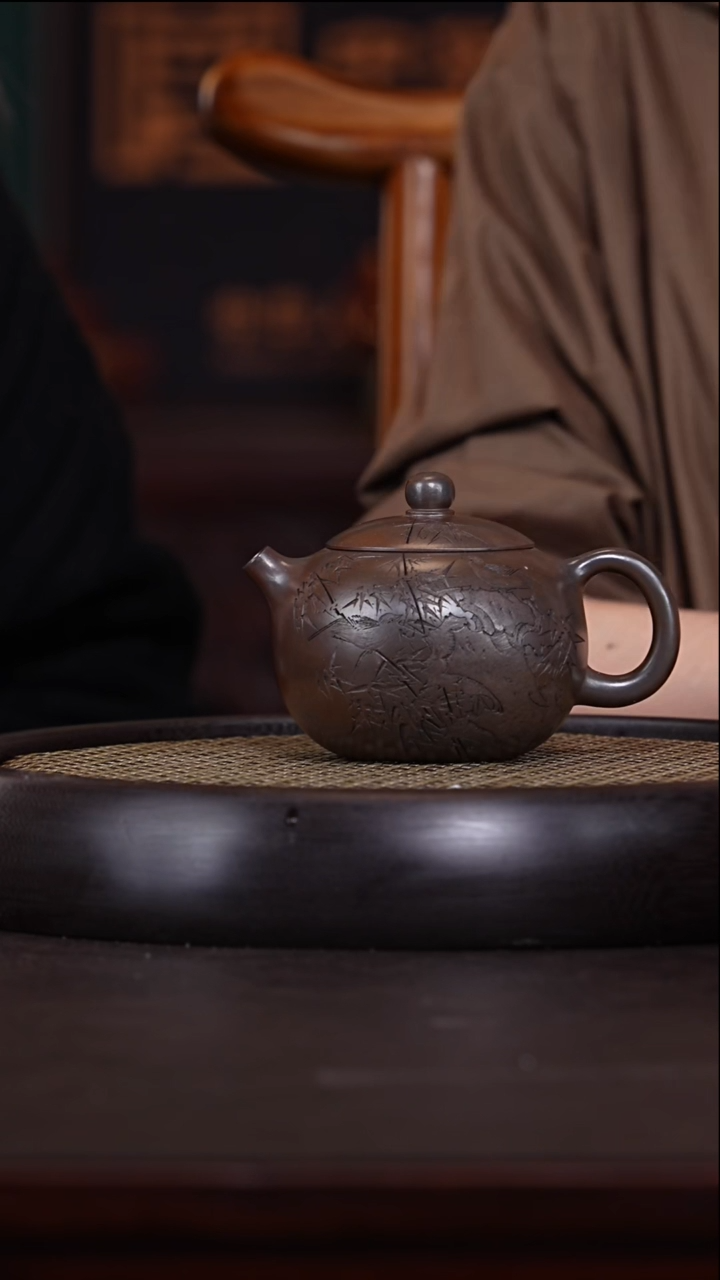 【闪购商品】紫砂茶壶顾美凌13-40虎皮金砂西施300c