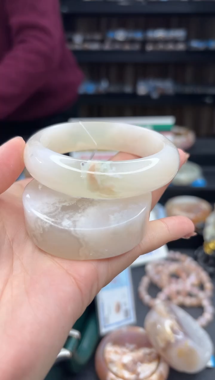 【闪购商品】石英质玉手镯未镶嵌279（58圈赠送镯心）