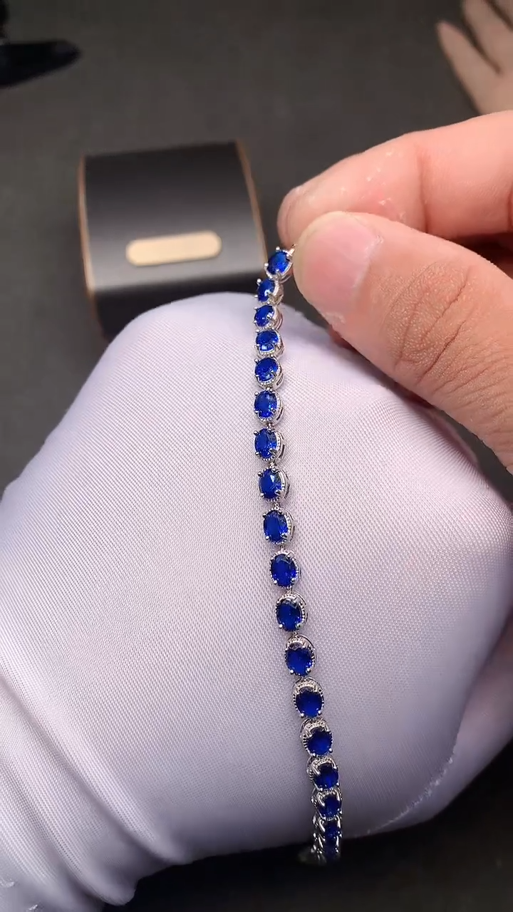 【闪购商品】蓝宝石手链银S925镶嵌.....