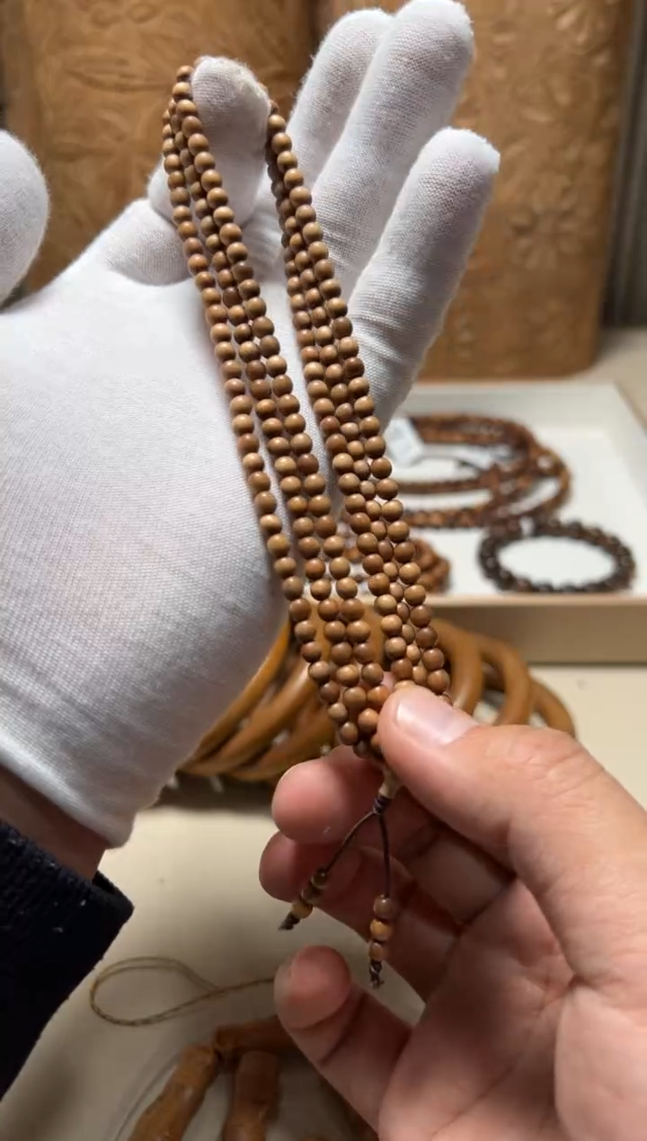 【闪购商品】檀香木手串/手链老山檀香0.4/216黑肉福利