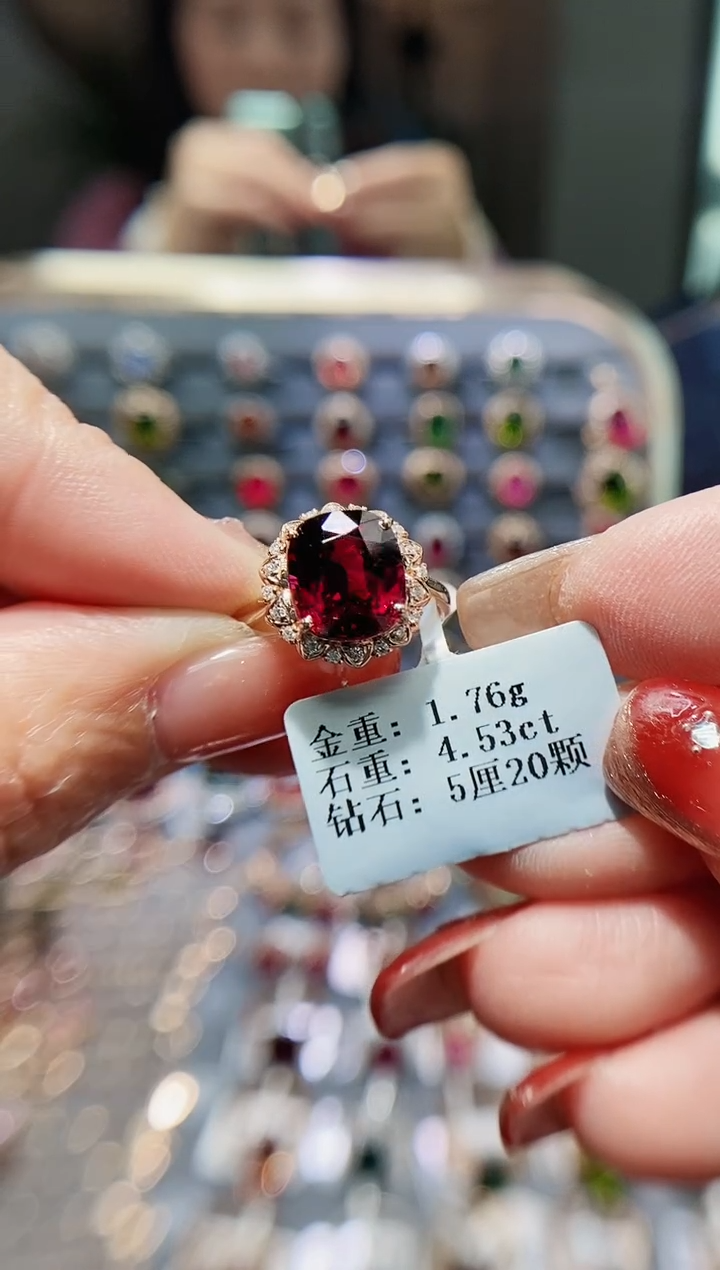 【闪购商品】石榴石戒指18K金镶嵌4.53.