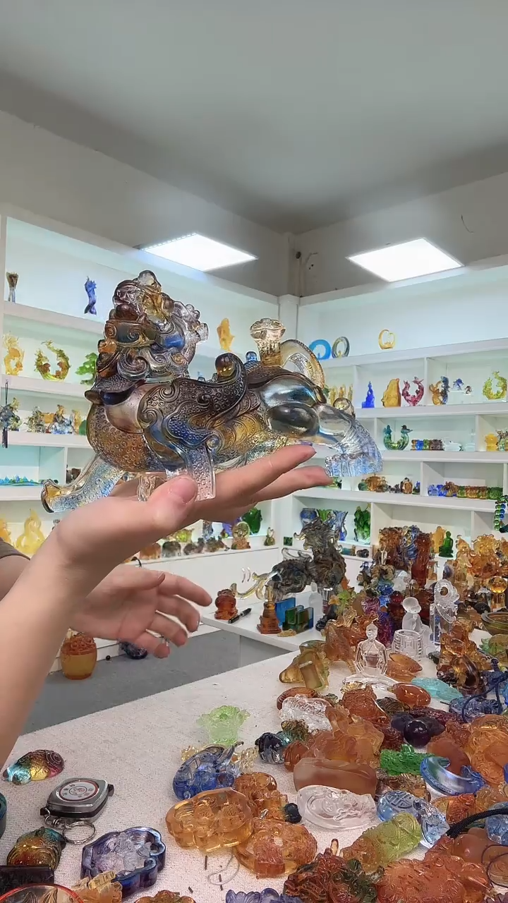 手工艺品琉璃肌肉貔貅