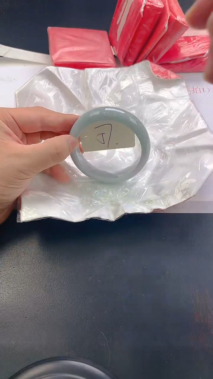 未镶嵌手镯翡翠268