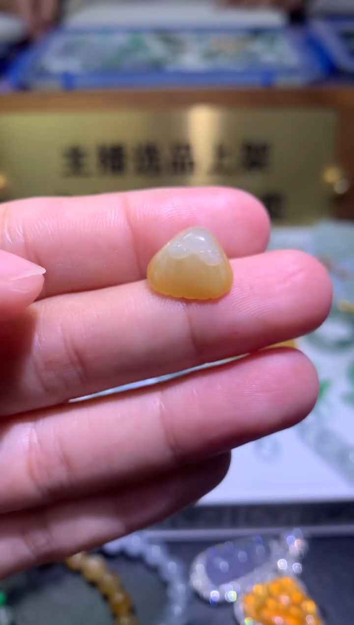 【闪购商品】定制翡翠未镶嵌毛货