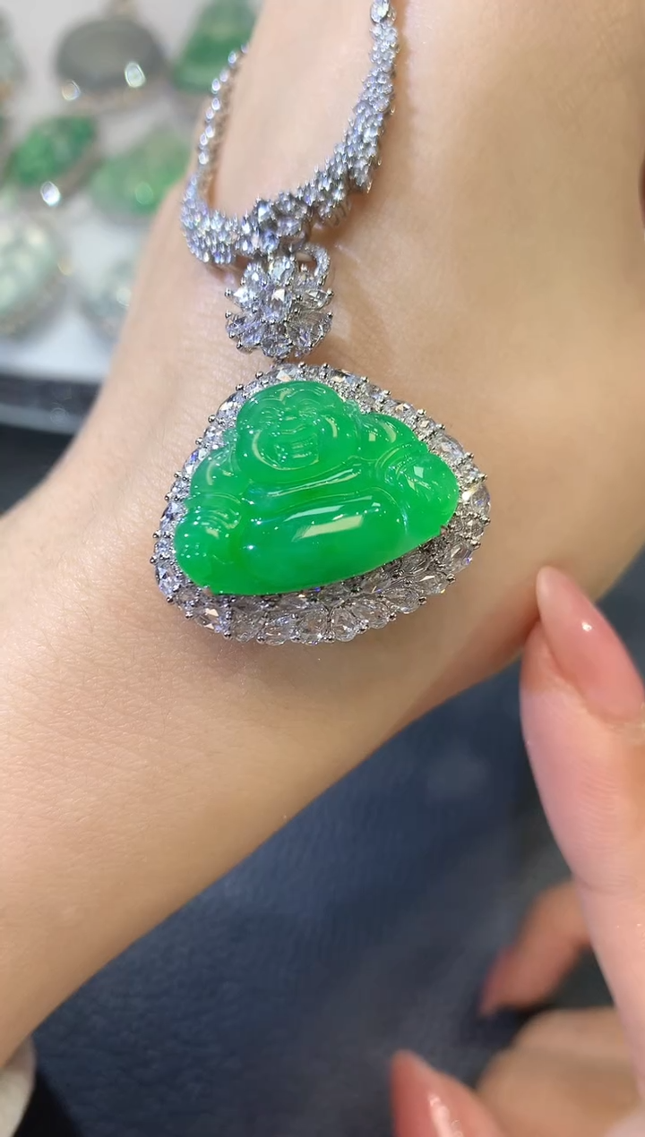 【闪购商品】翡翠吊坠(不含链)18K金镶嵌D40