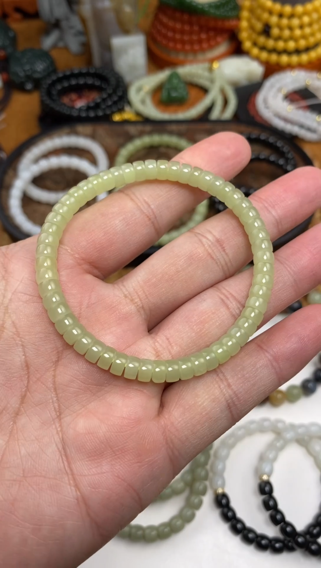 颈饰未镶嵌和田玉手串