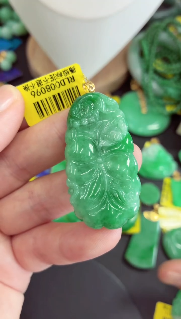 吊坠(不含链)18K金镶嵌翡翠挂件