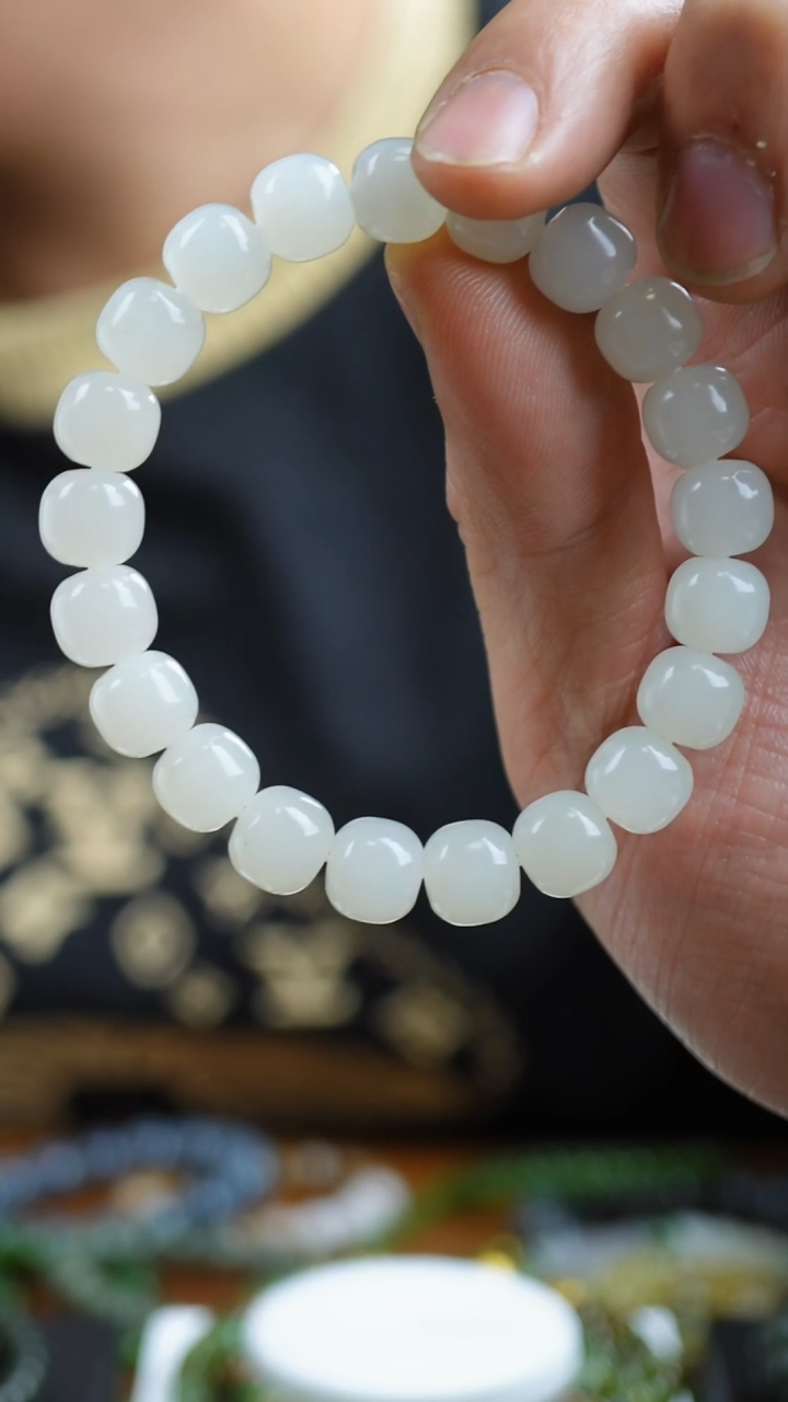未镶嵌手串和田玉24