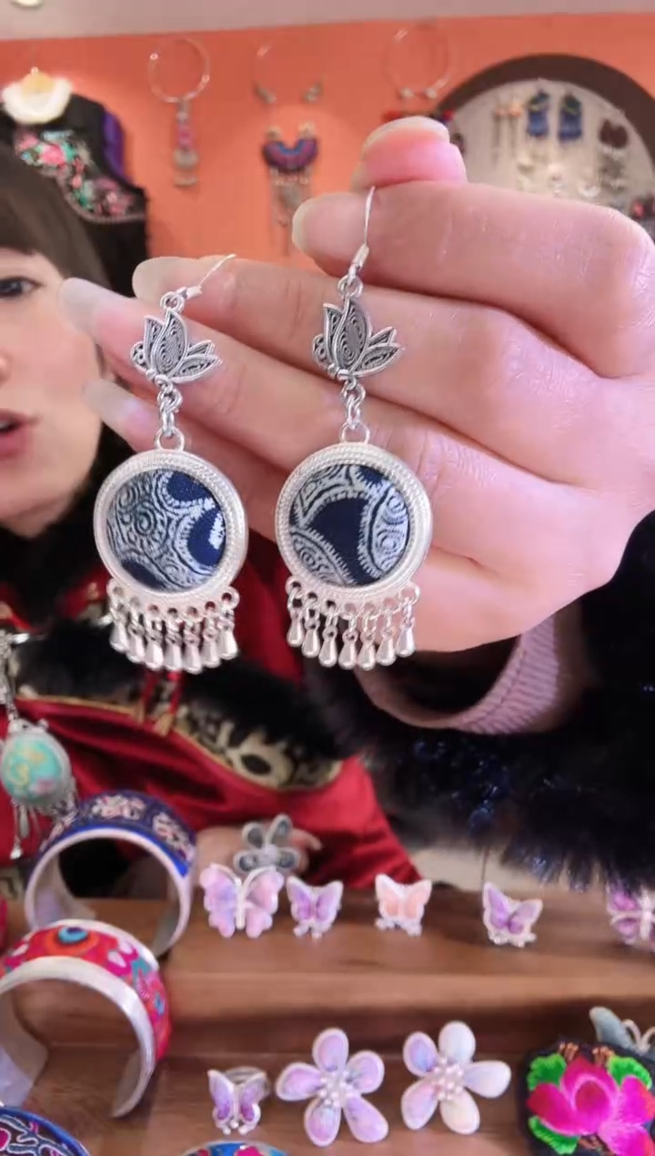 织绣手工苗绣刺绣首饰16