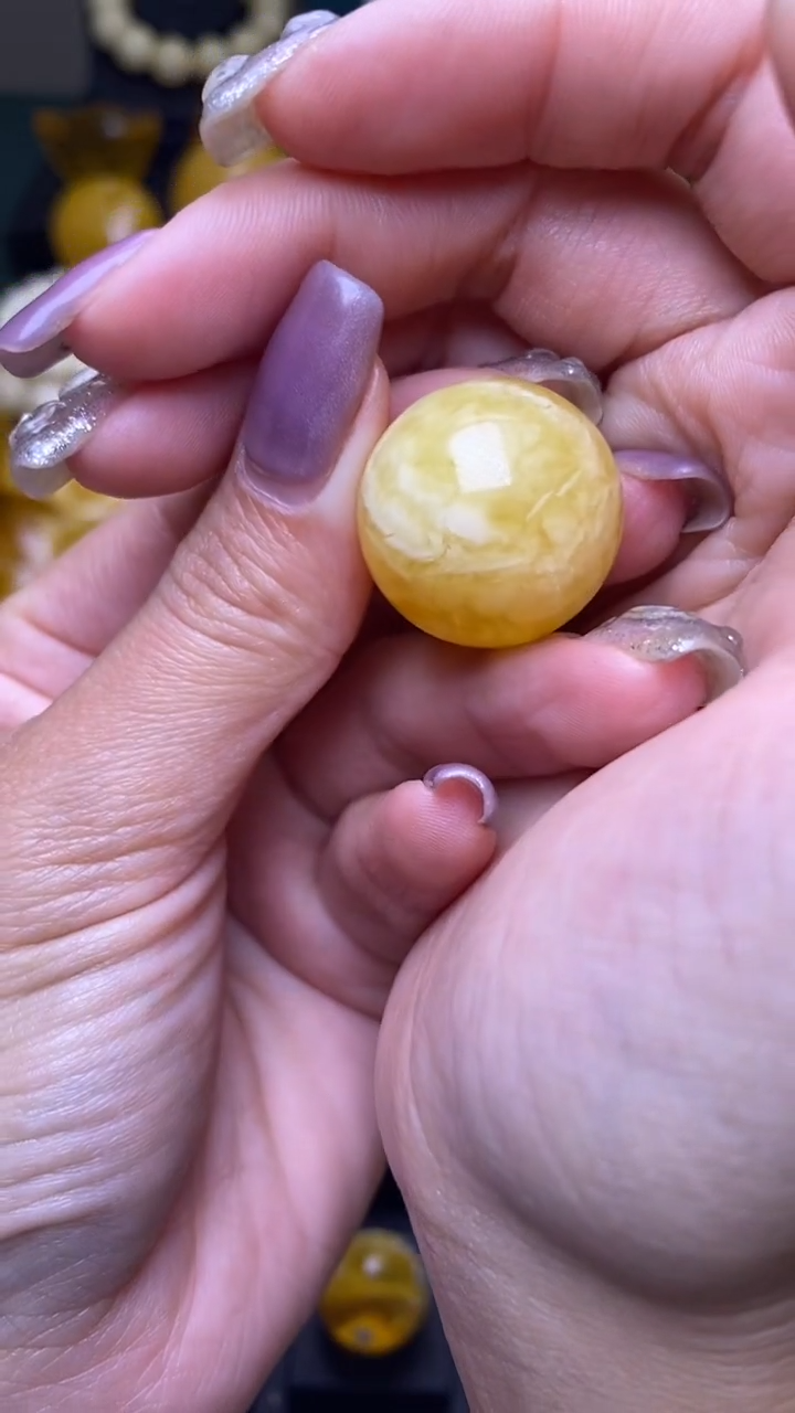 【闪购商品】琥珀裸石未镶嵌葵. 65