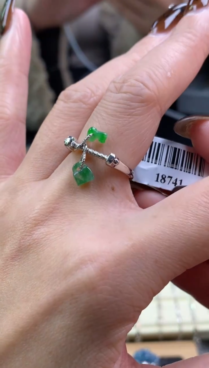 颈饰银S925镶嵌翡翠净货18741