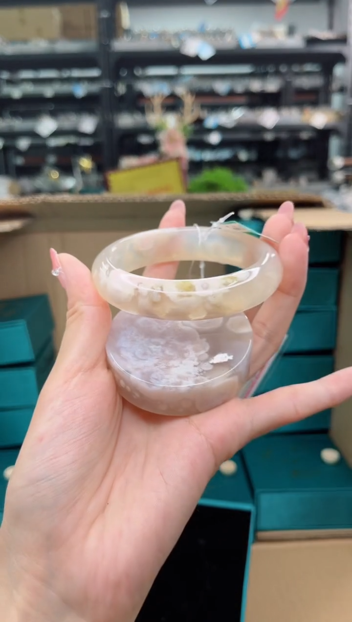 【闪购商品】石英质玉手镯未镶嵌59圈口（赠品镯心）3656280