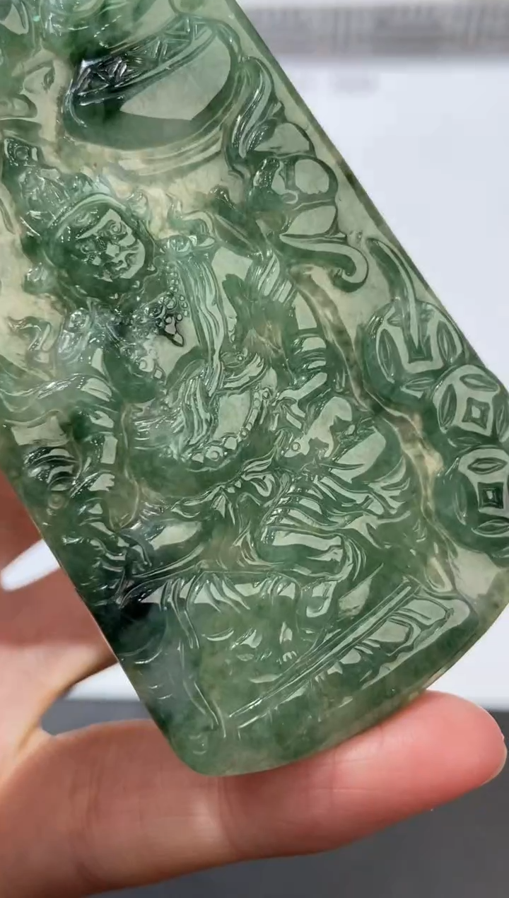 未镶嵌挂件翡翠379571   多人