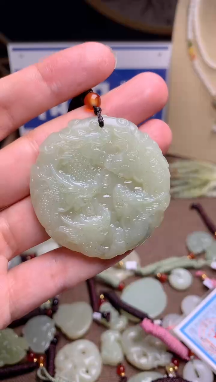 颈饰未镶嵌和田玉1