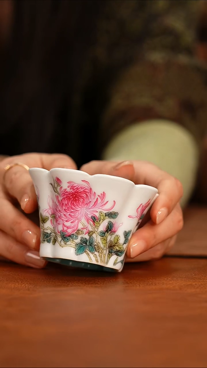 瓷瓷姑娘溢珍堂花卉杯