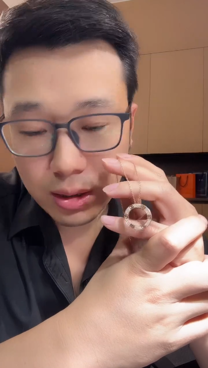 【闪购商品】钻石套链18K金镶嵌k玫大饼套链GHJ