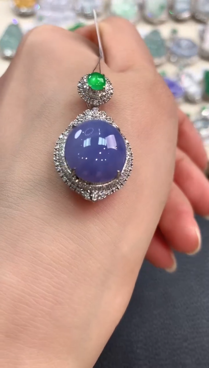 【闪购商品】翡翠吊坠(不含链)18K金镶嵌n68有色差