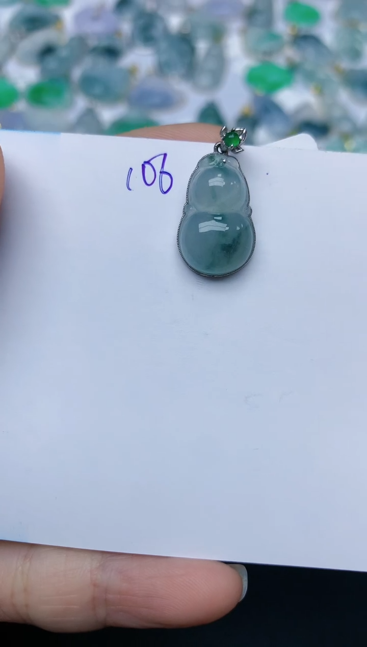 【闪购商品】翡翠颈饰18K金镶嵌天然翡翠A货    