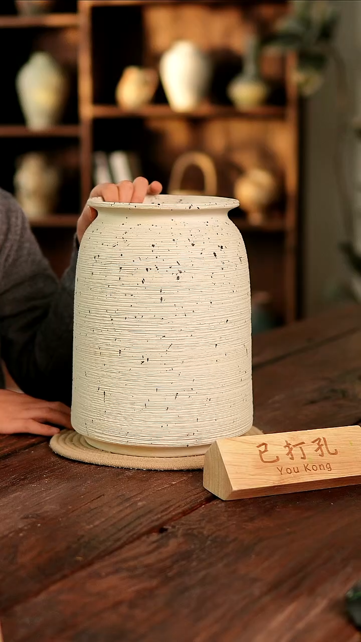 摆件25-184高28口15误差2已打孔