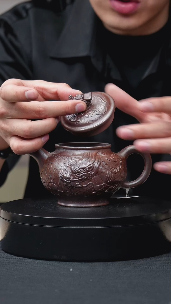 紫砂茶壶沉香泥龙头掇只