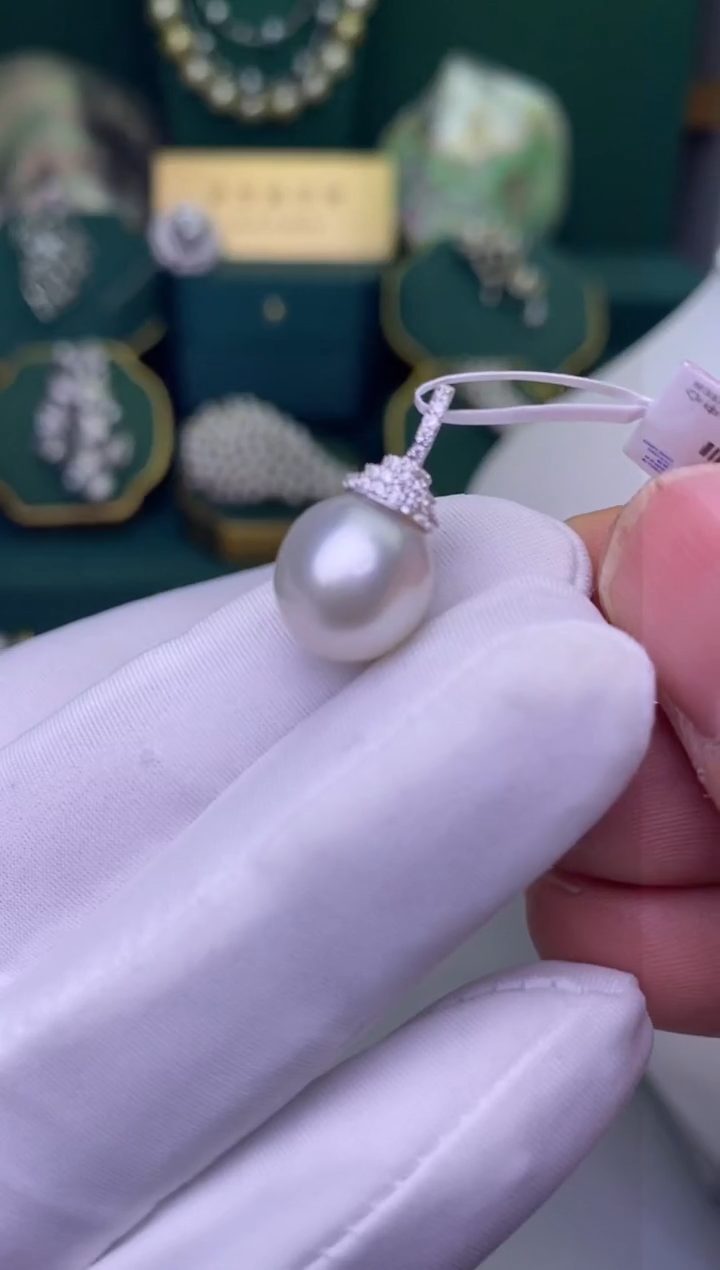 【闪购商品】海水珍珠颈饰18K金镶嵌12-13