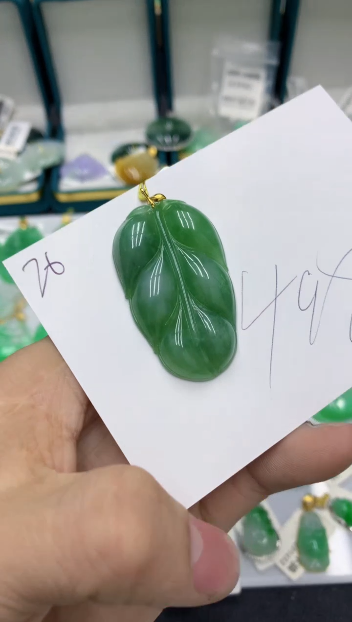 【闪购商品】翡翠颈饰18K金镶嵌1111111111