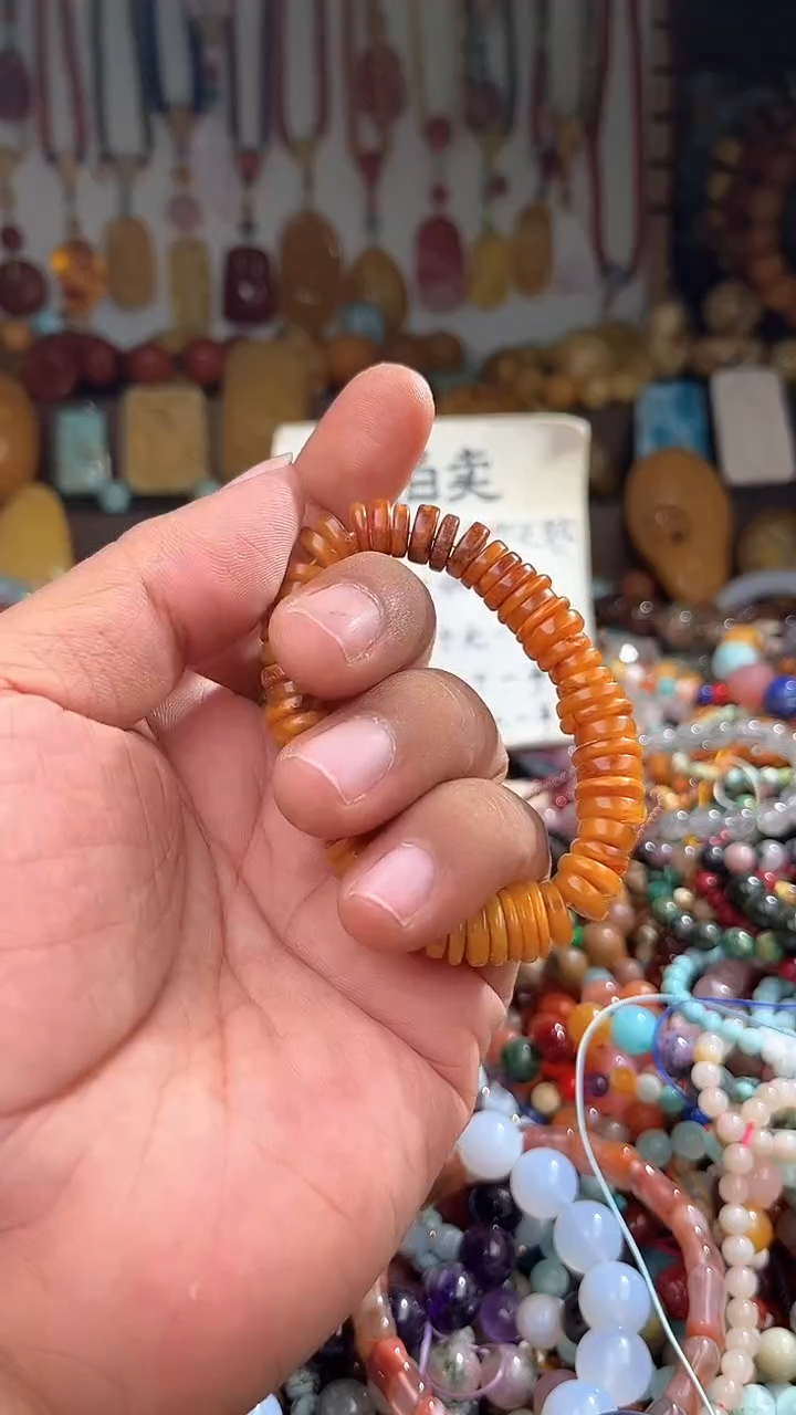 裸石琥珀未镶嵌草**2一物一拍 004474