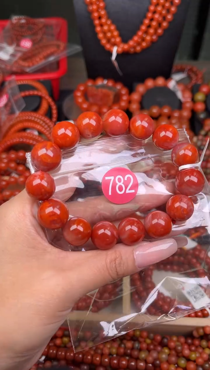 南红玛瑙未镶嵌珠宝奇石782-15+