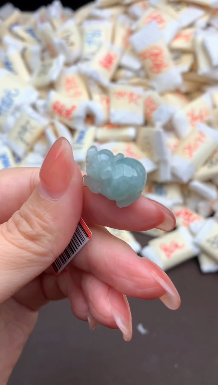 【闪购商品】翡翠挂件未镶嵌一