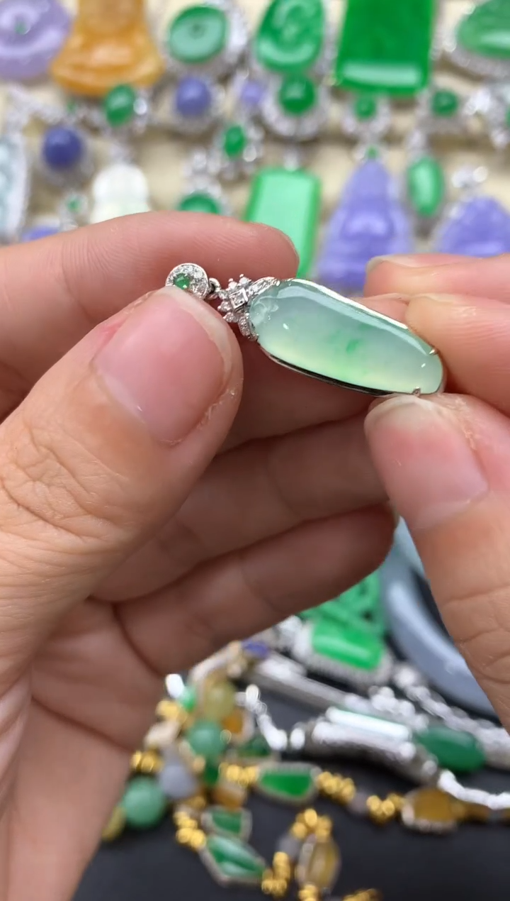 【闪购商品】翡翠颈饰18K金镶嵌276-中国好珍宝