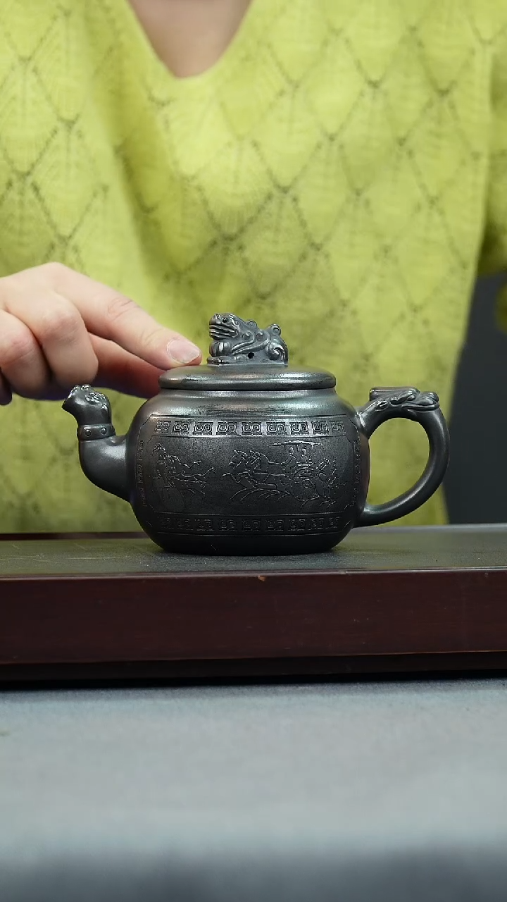 【闪购商品】紫砂茶壶石黄 龙尊壶 刻车马