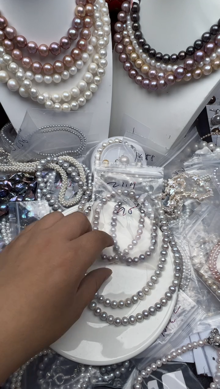 淡水珍珠未镶嵌颈饰1