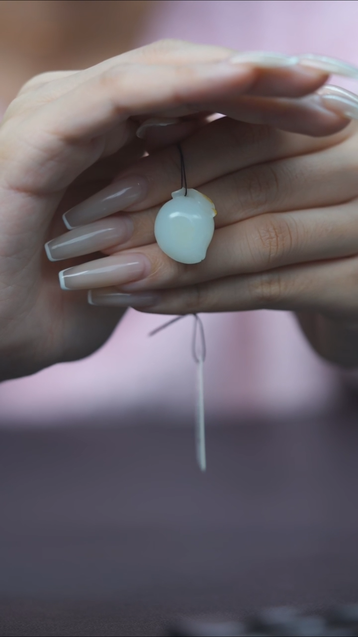 颈饰未镶嵌和田玉元*HE50153白玉桃子挂坠（籽）