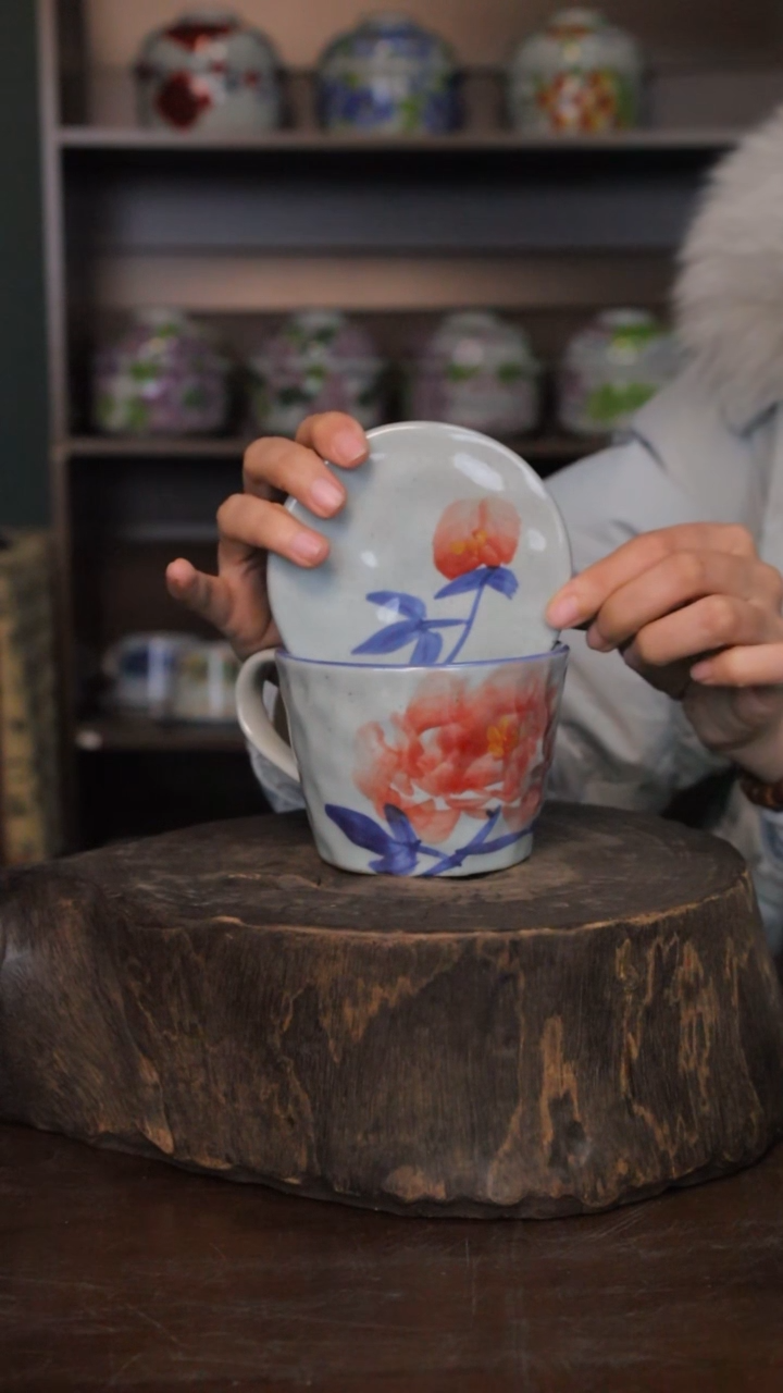 【闪购商品】椿野C182锤纹盖杯-300ml（红牡丹）