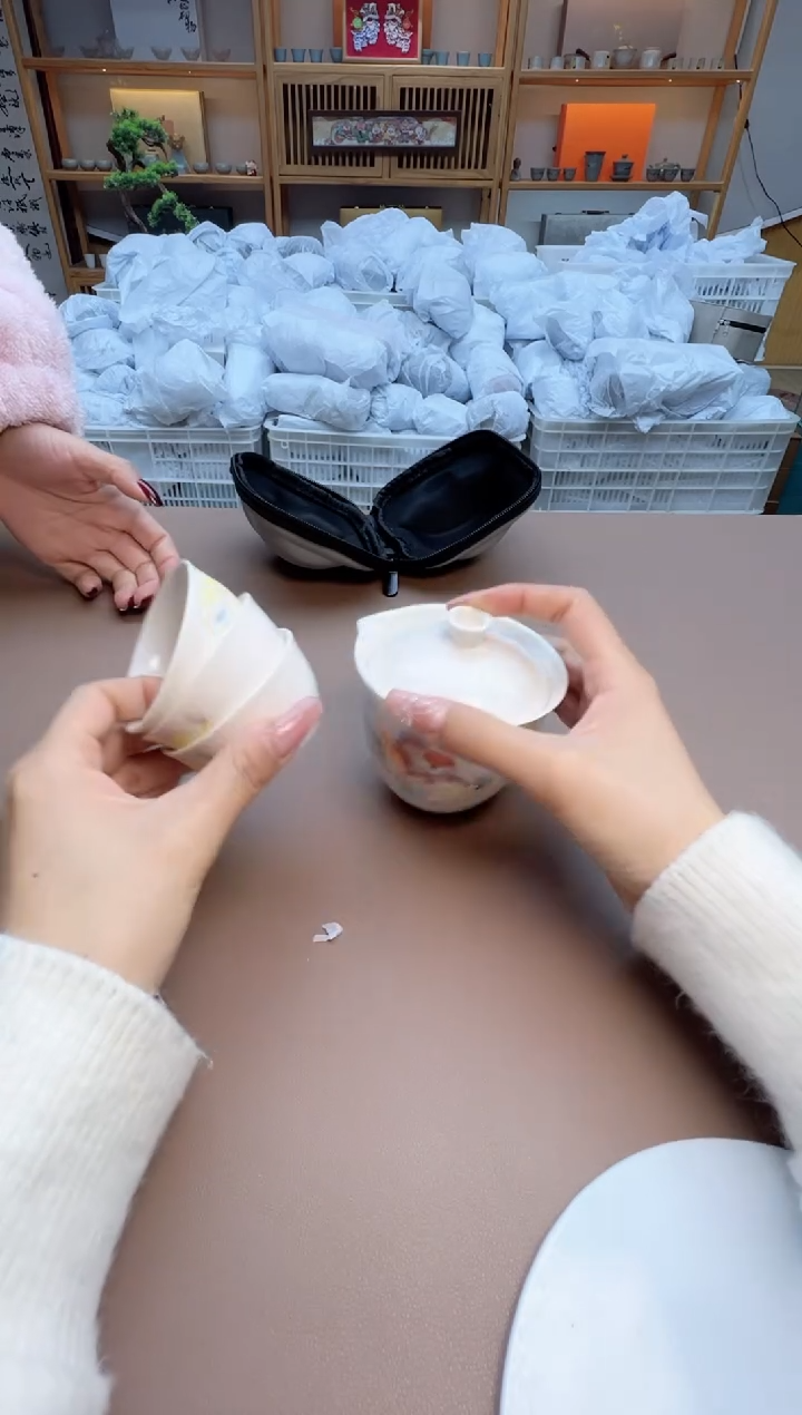 【闪购商品】摆件瓷制品S1111111111111