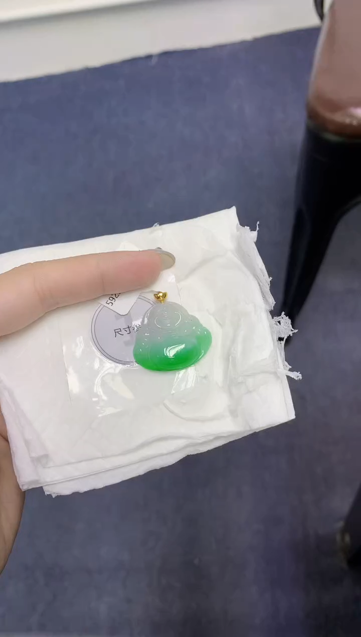 颈饰18K金镶嵌翡翠天然缅甸翡翠A货百元以上9元证书费自理