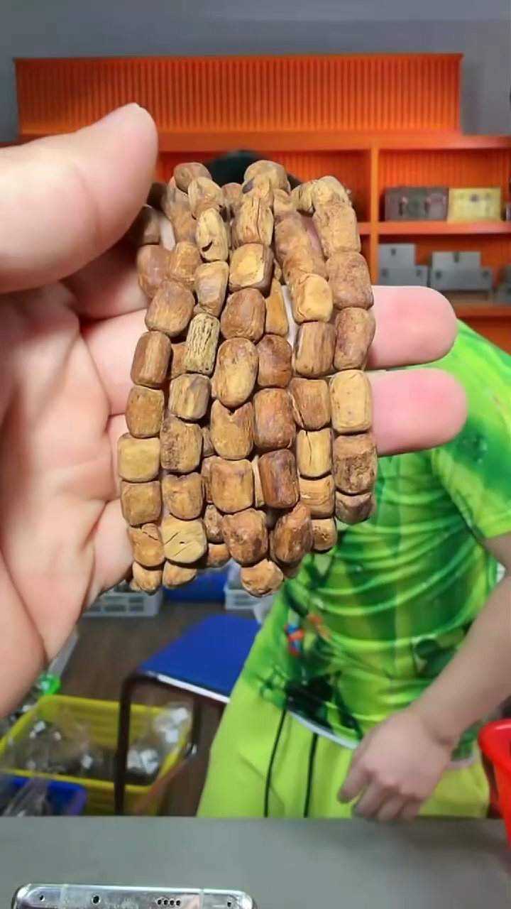 沉香手串157号单圈红土多样性发一