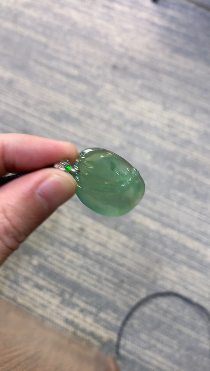 颈饰未镶嵌翡翠天然A货翡翠