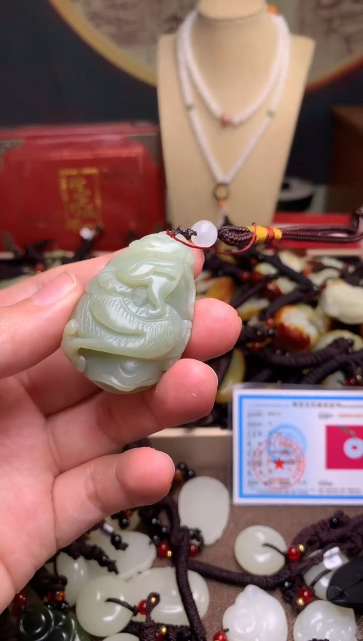 颈饰未镶嵌和田玉新疆料青海料清水和田玉吊坠