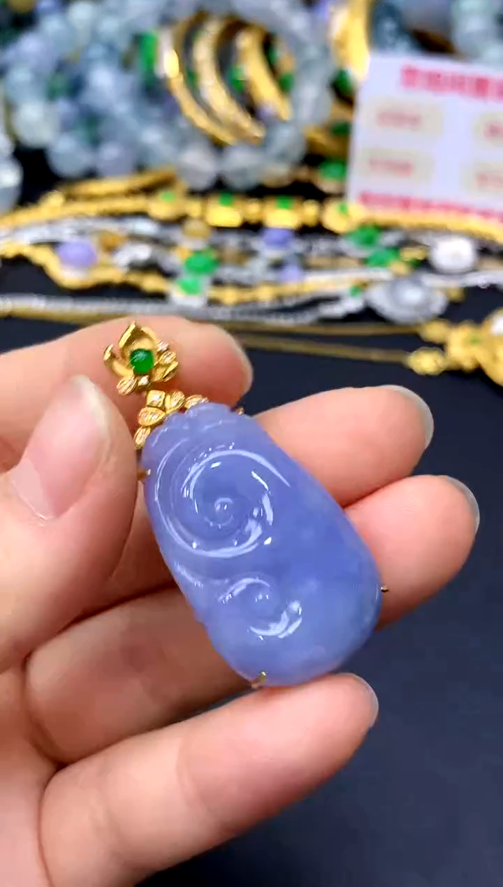 颈饰18K金镶嵌翡翠63-中国好珍宝