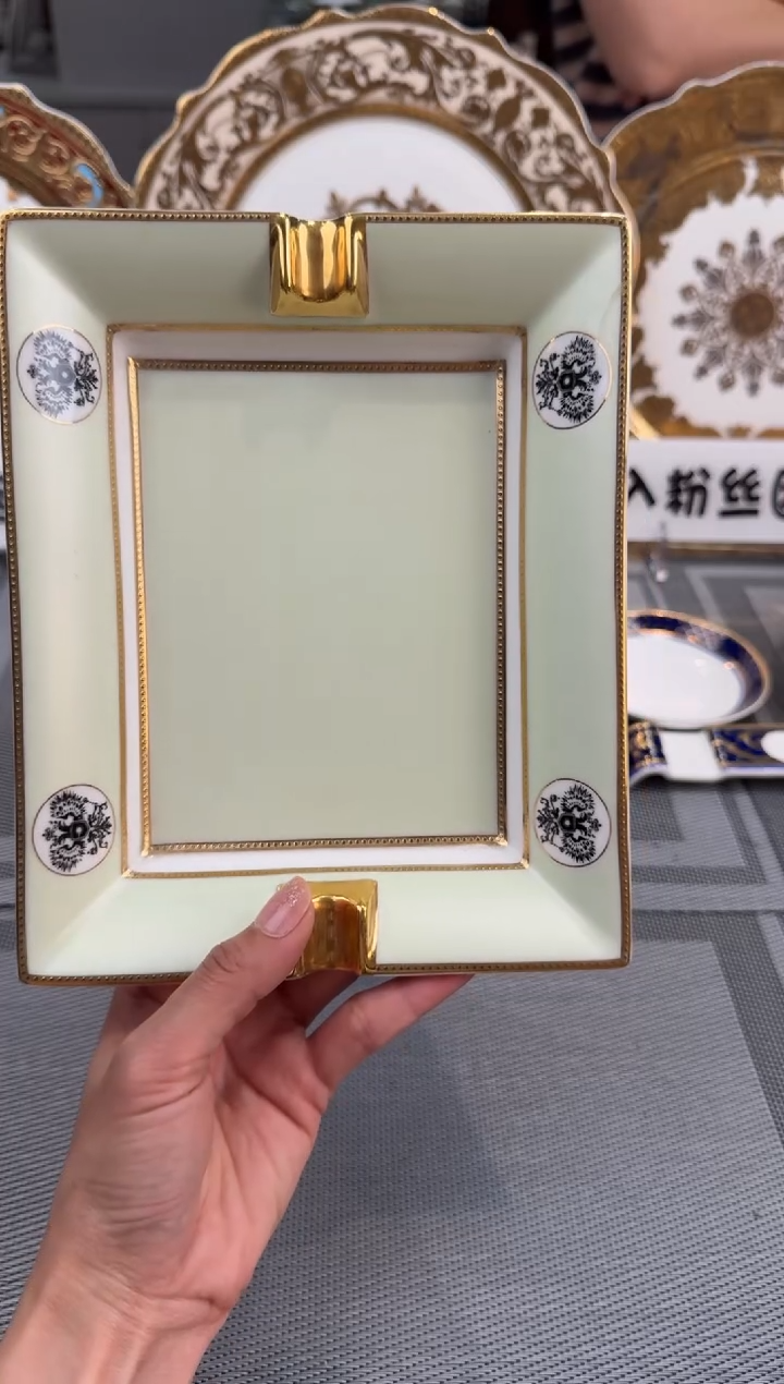 【闪购商品】瓷片烟灰缸福利款微瑕