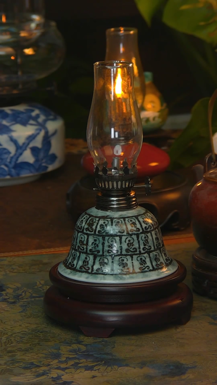 【闪购商品】景德镇陶瓷灯摆件